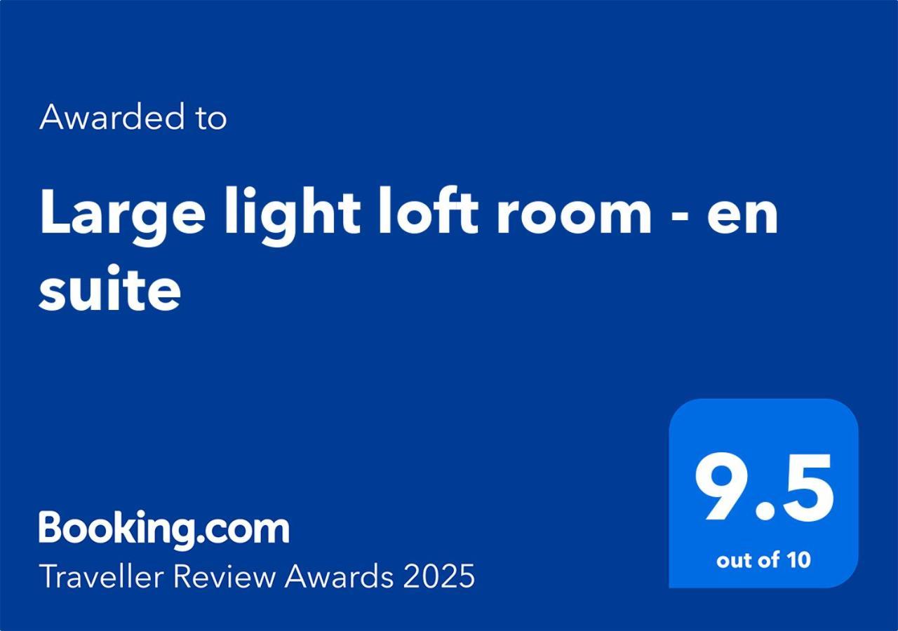 Large Light Loft Room - En Suite Brighton Ngoại thất bức ảnh
